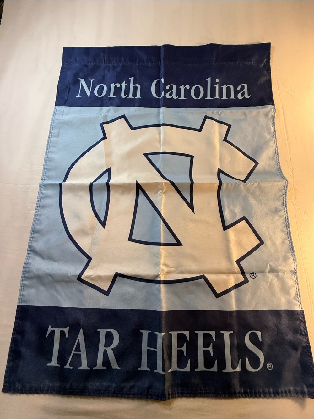 North Carolina Tar Heels Garden Flag - Light Blue & Navy Size 3x5